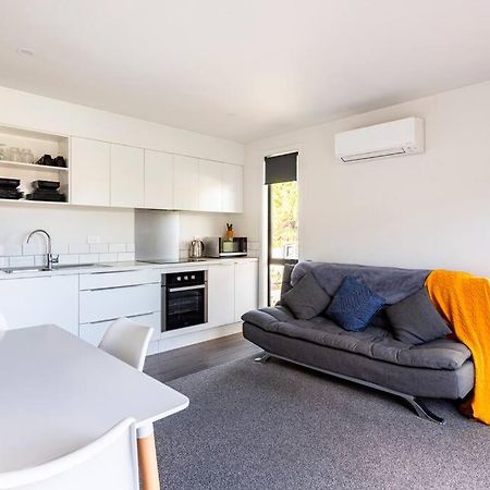 Cosy Coudret Flat Apartment Cromwell Exterior photo