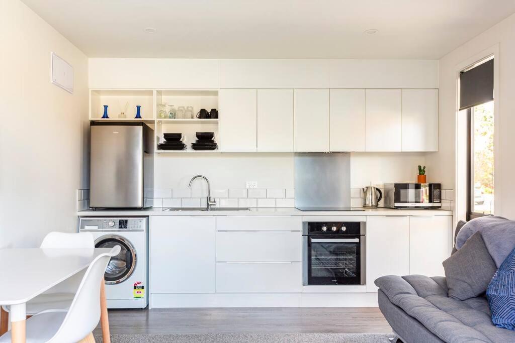 Cosy Coudret Flat Apartment Cromwell Exterior photo